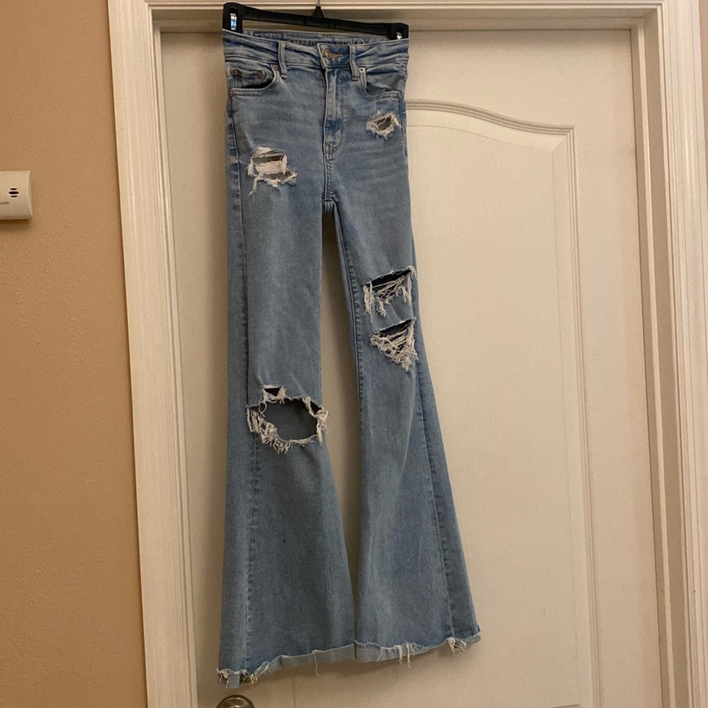 American Eagle Super Hi-Rise Flare jeans - size 000
